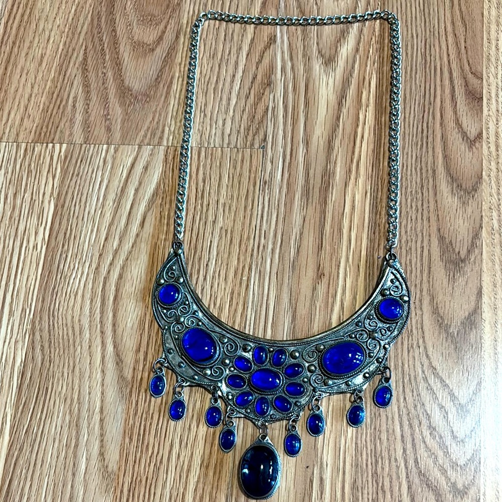 VINTAGE HANDMADE ETHNIC VIBRANT BLUE CABACHON STONES NO CLASP 20" NECKLACE